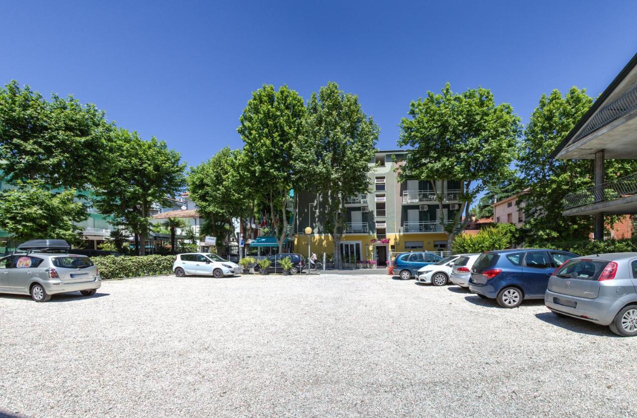 Hotel Castellucci Bellaria-Igea Marina Eksteriør bilde