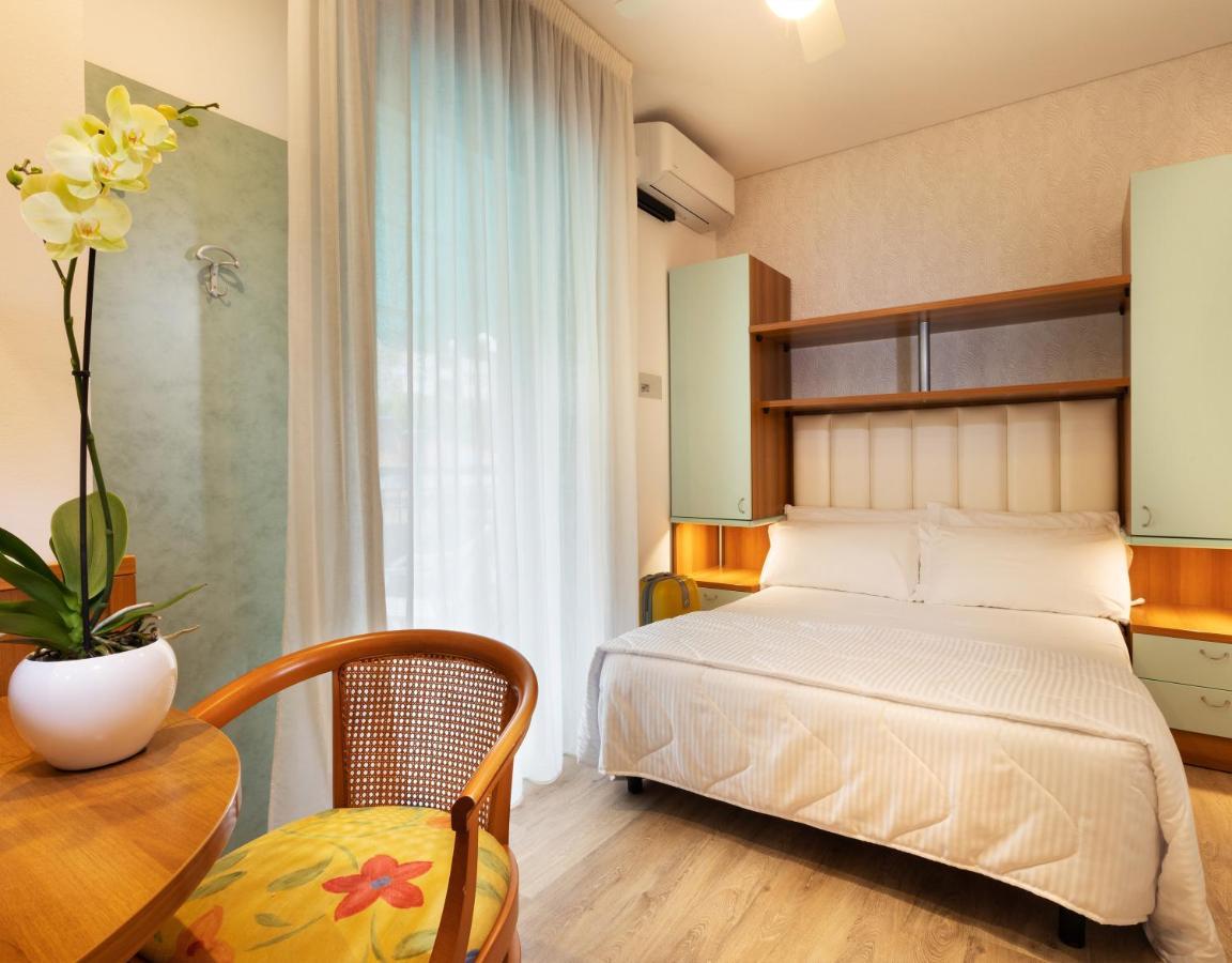 Hotel Castellucci Bellaria-Igea Marina Eksteriør bilde